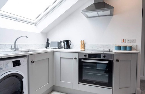 Lisnagunogue Apartment | 3 Bryan Street · Bryan Street No. 3 - Stunning & Spacious