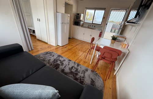 Melville Apartment | 3 by the Sea at Coobowie Unit 1 - 1 bedroom - dog friendly-Off peak special!