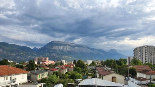 Saint-Martin-d'Heres Apartment | 3 chambres - 6 couchages - Vue imprenable