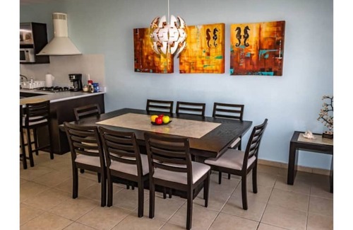 Granjas del Marques House | 3 Floor Vacation Home