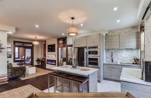 Ocean Hill Apartment | 3 Freshly Renovated Flats 1 House!