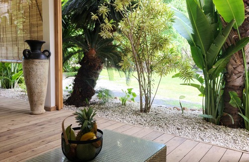 Temae Condo | 3 ' from a magnificent beach Fare de 55M2 Ideally located for golfers.