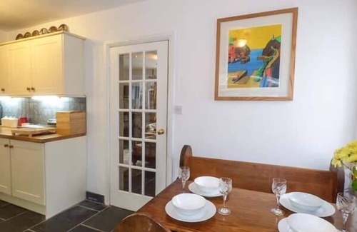 Llanwddyn Cottage | 3 GLANRAFON, family friendly, character holiday cottage in Llanwddyn