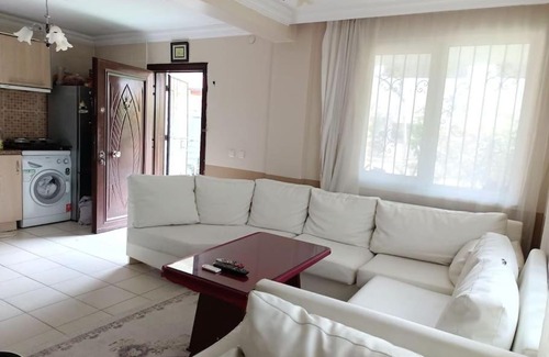 Lara Villa | 3 katlı villa 6 oda 4 banyo