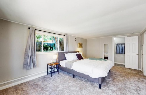 Federal Heights House | 3 King beds with yard near the famous Water World