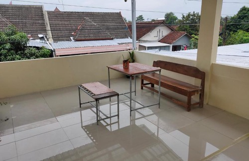 Ngemplak House | 3 kost exclusive ekonomi