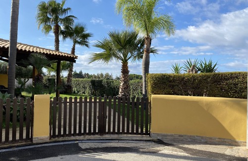 Marsala House | 3 large (2 covered) terraces, well-kept Mediterranean garden, sea views
