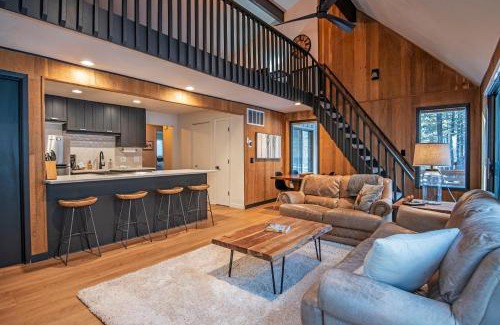 Overlook Park House | 3 Little Court - Meredith Lodging