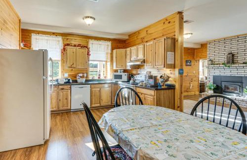 Boonsboro House | 3 Mi to Antietam Historic Family Home on a Farm