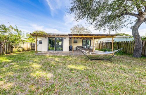 Middle River Terrace House | 3 Mi to Beach Renovated Haven in Fort Lauderdale!
