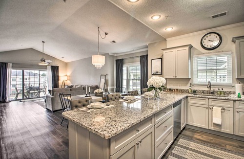 Central Myrtle Beach Condo | < 3 Mi to Broadway at the Beach: Updated Condo!