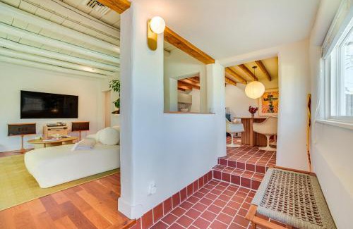 Southside Apartment | 3 Mi to Downtown - Condo with Hot Tub in Santa Fe!