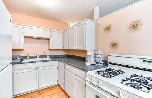 Amarillo Cottage | 3 Mi to Dtwn: Amarillo Family Home