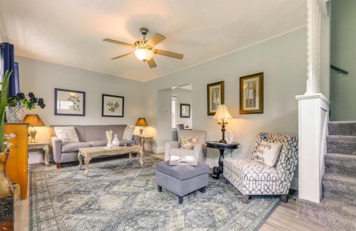 Dayton House | 3 Mi to Dtwn Dog-Friendly Retreat in Dayton