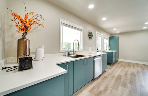 Terrace Heights Cottage | 3 Mi to Dtwn: Family Home w/Garden in Yakima