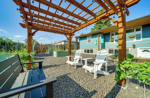 Terrace Heights Cottage | 3 Mi to Dtwn: Family Home w/Garden in Yakima