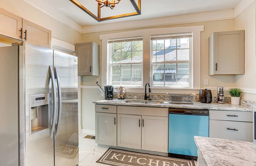 Crosstown House | 3 Mi to Dtwn: Memphis Family Home