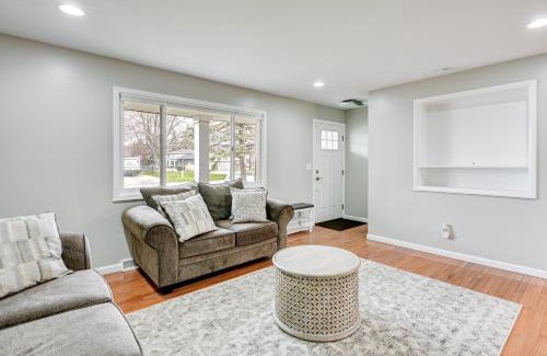 Saginaw House | 3 Mi to Dtwn Saginaw Spacious and Updated Home!
