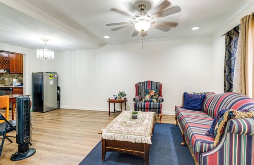 Herndon Apartment | 3 Mi to Dulles Airport: D.c. Area Townhome
