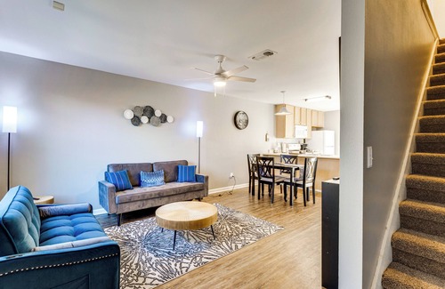 Lake Bradford -Cascade Lake House | 3 Mi to FSU: Townhome w/Patio in Tallahassee!
