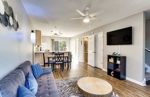 Lake Bradford -Cascade Lake House | 3 Mi to FSU: Townhome w/Patio in Tallahassee!