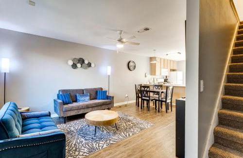 Lake Bradford -Cascade Lake House | 3 Mi to FSU Townhome with Patio in Tallahassee!
