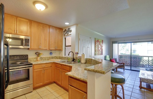 Bermuda Dunes Condo | 3 Mi to Indian Wells Tennis Garden: Condo w/Patio