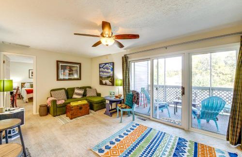 Bloomington Apartment | 3 Mi to IU Dog-Friendly Condo with Pool Access!