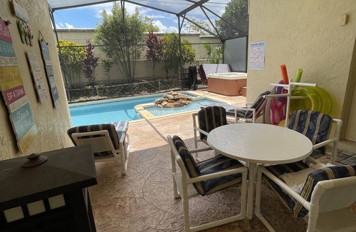 West Kissimmee House | 3 miles Disney, New Renovated 4 BR/3Ba Pool,Hot tub, Super Speed Wi-Fi,game room