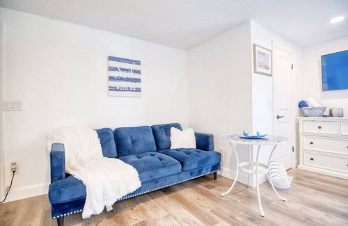 Jacksonville Beach House | 3 miles>Mayo!💫Suite Dreams@The Waterfront Oasis✨Jax Beach!