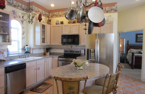 Plantation House | 3 Min Direct Walk to the Beach, Large Pvt Pool, Comp Beach Equipment & Much More