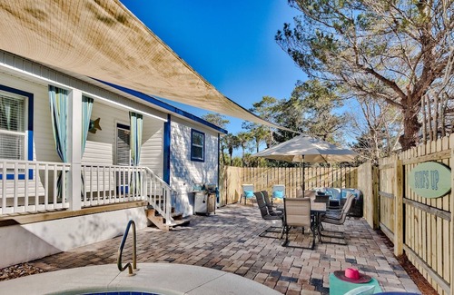 Crystal Beach House | 3 min to Beach - Super Clean – Completely Renovated!