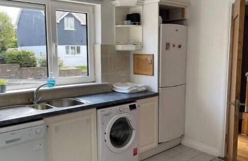 Kinsale House | 3 min walk in to town , Great location in town