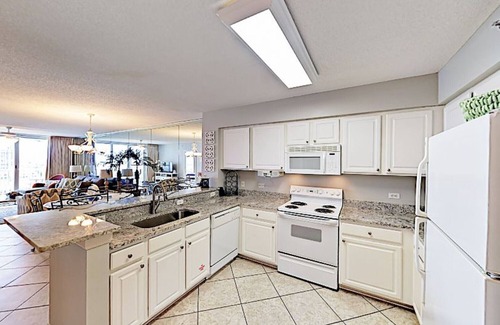 Destin Condo | 3 min walk to beach on boardwalk Beautiful, Breathtaking Views~6 fl sweet spot!