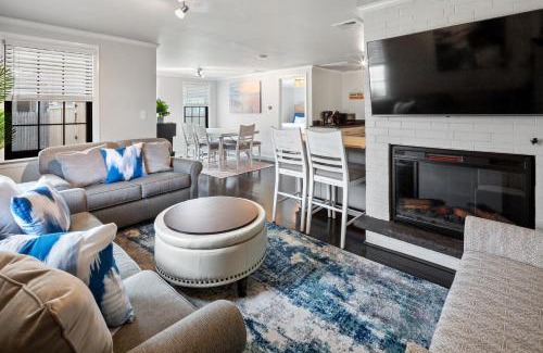 Dennis Port House | 3-min Walk To Beach! Private Luxury Backyard!