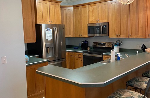 Ocean Isle Beach Condo | 3 min walk to the beach! Fall beach retreat awaits!