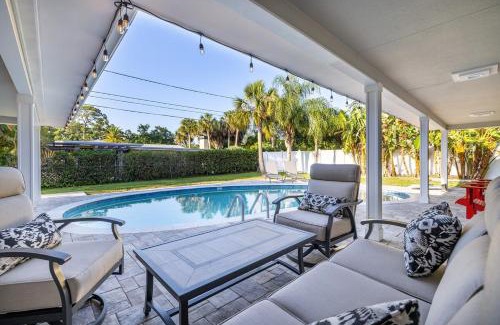 Harbor Bluffs House | 3 Mins to Beach Heated Pool Ping Pong Pool Table