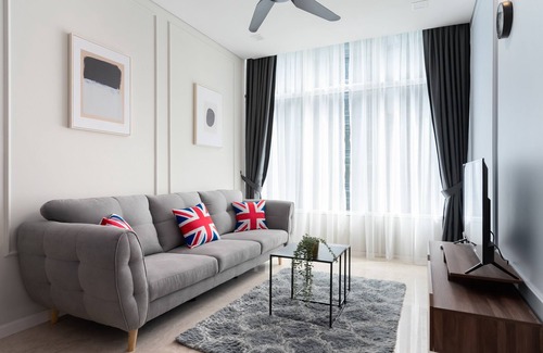 Kuala Lumpur City Centre Apartment | 3 Mins-Walking Distance to KLCC, Luxury Apartment at Sky Suites KLCC