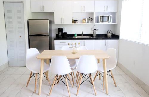 North Beach Apartment | 3 Minute Walk to Miami Beach Family and Pet Friendly Apartment