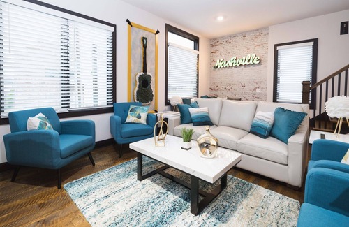Edgehill House | 3 MODERN LUXE GULCH HOMES - MINUTES TO BROADWAY