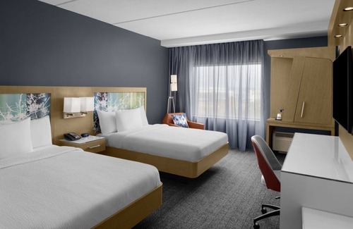 Orlando Hotel | 3 Modern Suites w/Pool Access: Great for Families and Groups in Orlando