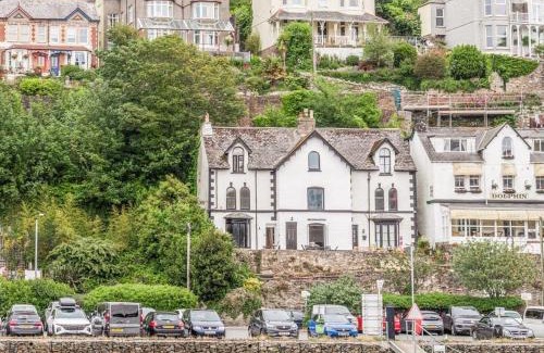 Looe House | 3 Mount Pleasant-Uk36650