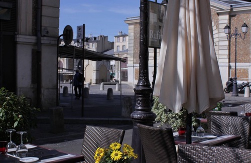 Notre-Dame Apartment | 3 nice rooms very well located - quiet and close to the castle