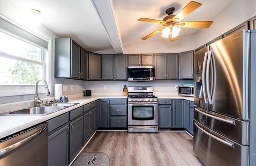 New Buffalo House | (3 Nt Min!) New Buffalo Home w/Lake Views & Hot Tub!