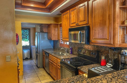Bella Vista Villa | ❤️ 3 OCEAN FRONT Villa 3 KING Bedrooms, 3.5ba.! 1900sf! VIEWS! Sandy Beach! nn
