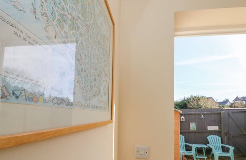 Brading Cottage | 3 OLD POST OFFICE MEWS, family friendly, with a garden in Brading