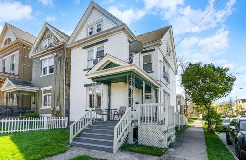Corryville House | 3 or 4 Bdrm Home Near Univ of Cincinnati