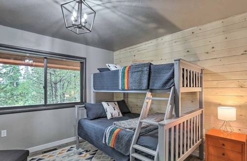 Saint Mary's Cabin | 3 Peaks Cabin -Newly Updated! St. Mary's Cabin with Mountain Views, Lake Access!
