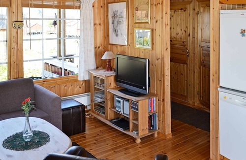 Henningsvaer House | 3 person holiday home in Henningsvær-By Traum