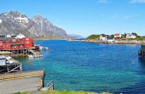 Henningsvaer House | 3 person holiday home in Henningsvær-By Traum